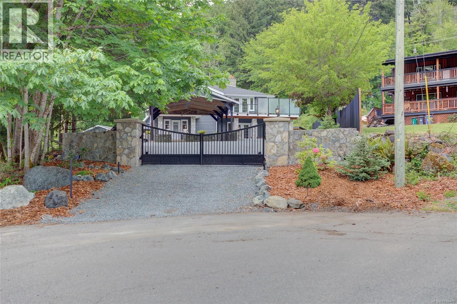 8136 Miracle Close property photo