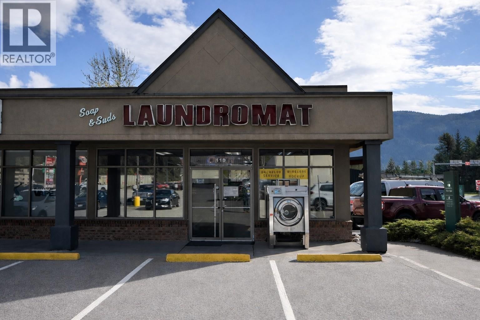 118 - 1983 COLUMBIA AVENUE Image 1