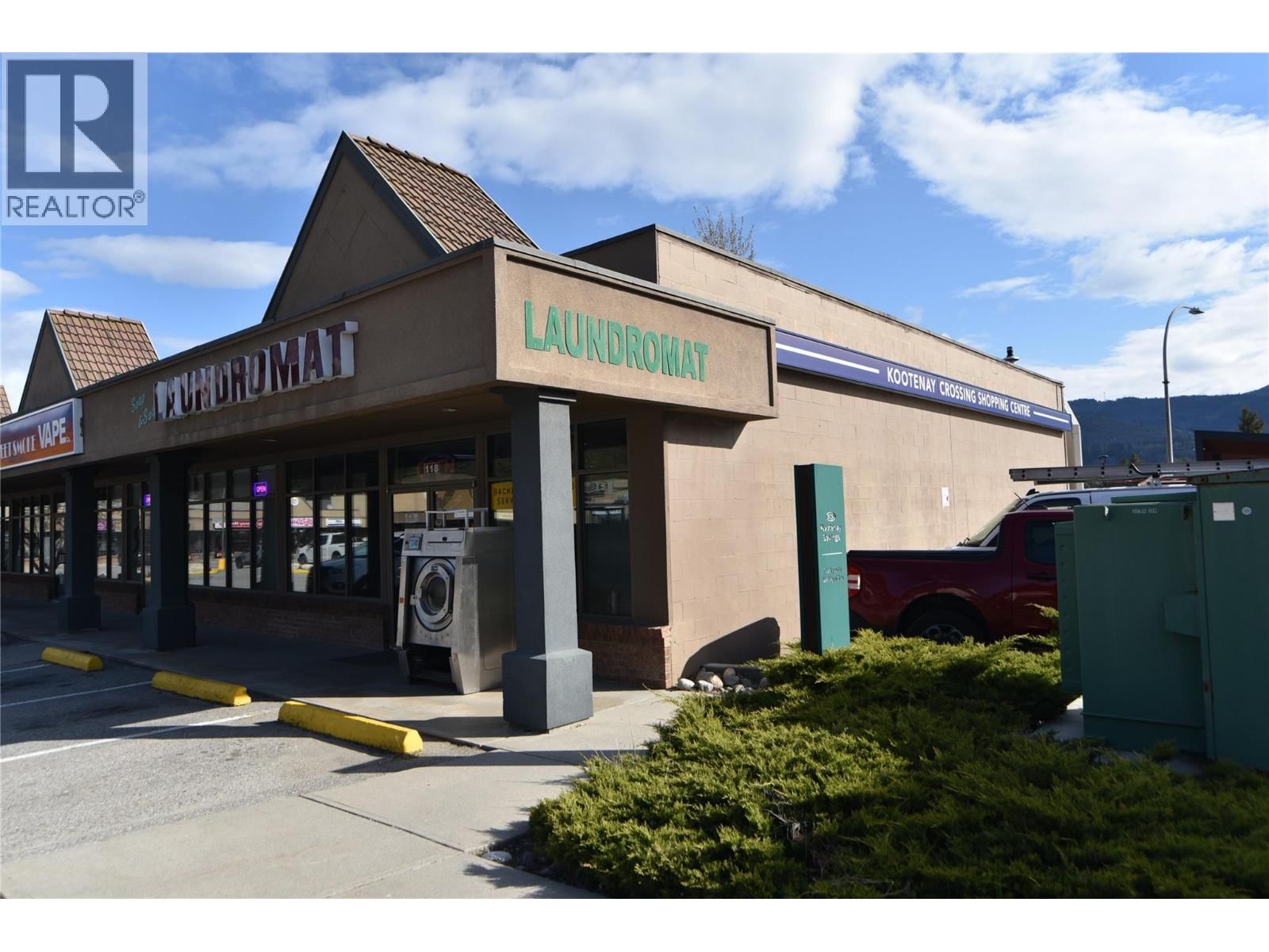 118 - 1983 COLUMBIA AVENUE Image 2