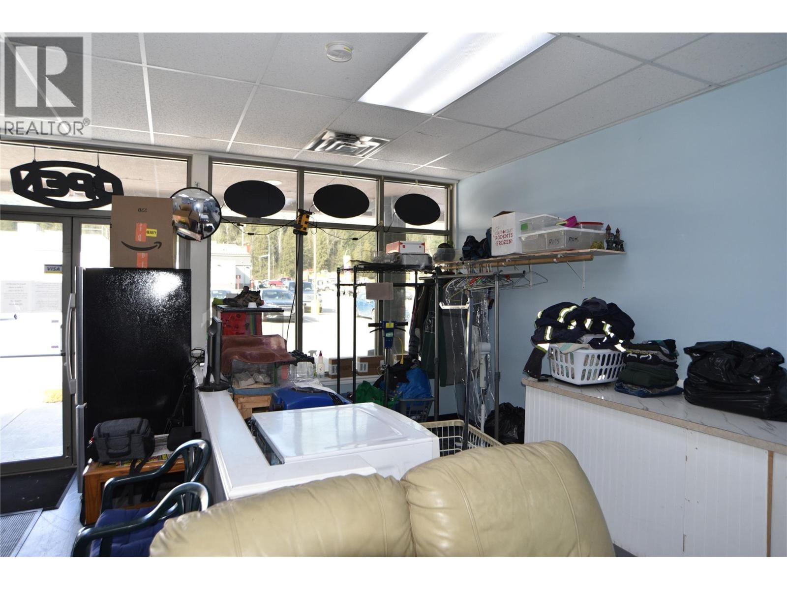 118 - 1983 COLUMBIA AVENUE Image 7