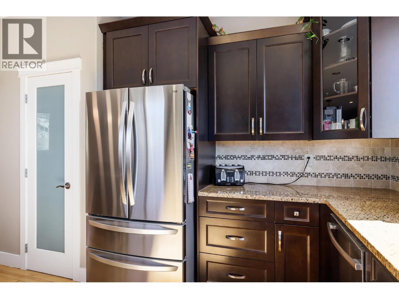 2054 SUNVIEW DRIVE Image 11