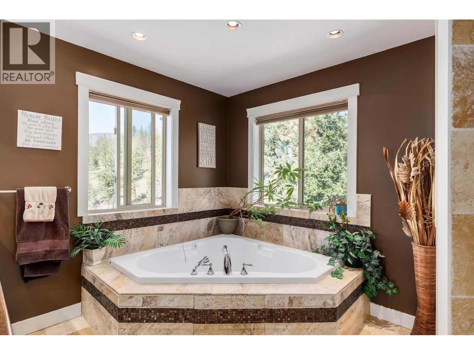 2054 SUNVIEW DRIVE Image 14