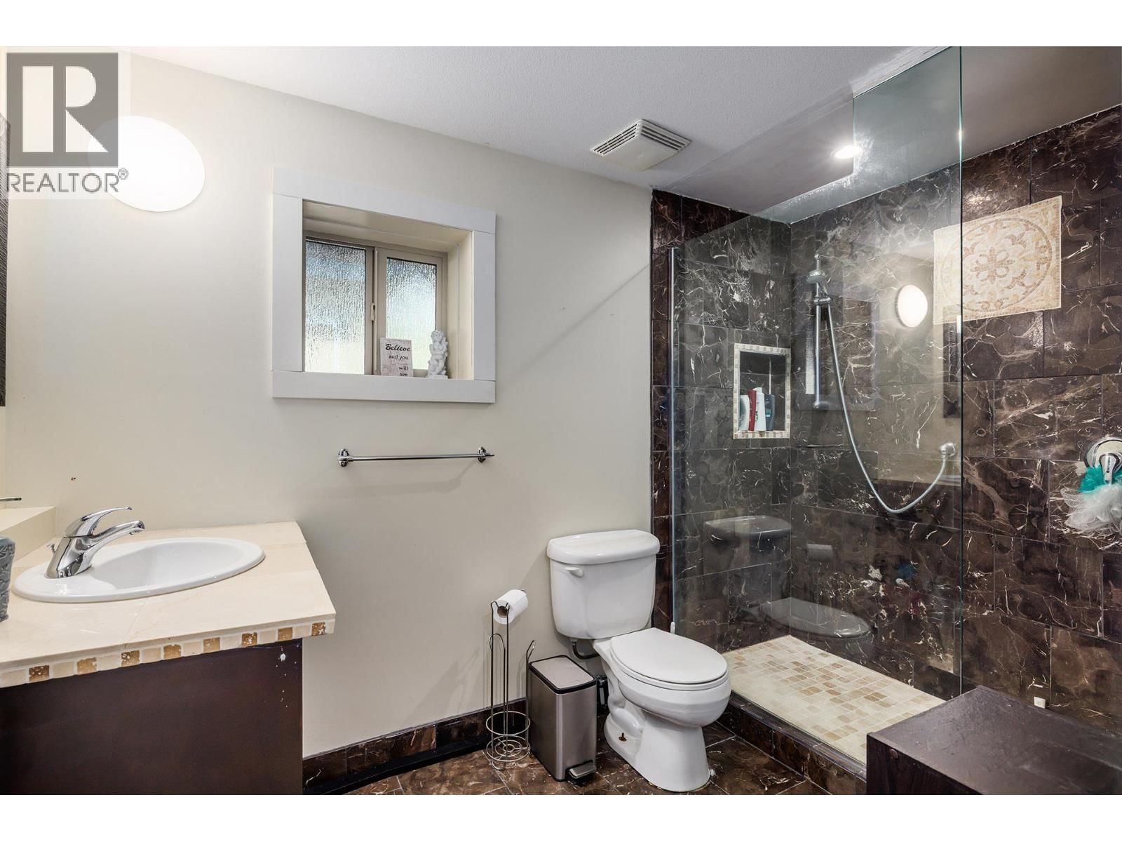 2054 SUNVIEW DRIVE Image 29