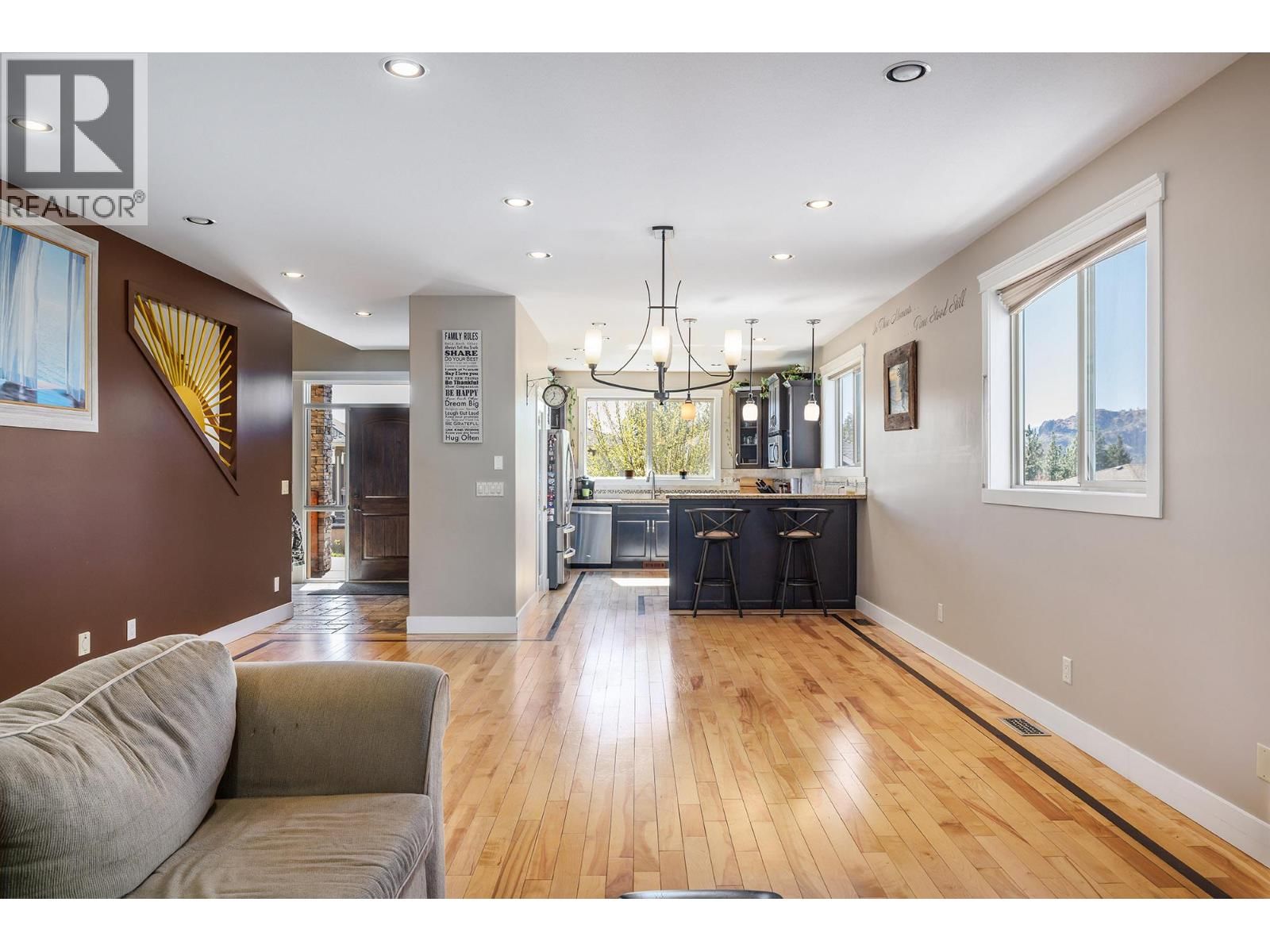 2054 SUNVIEW DRIVE Image 7