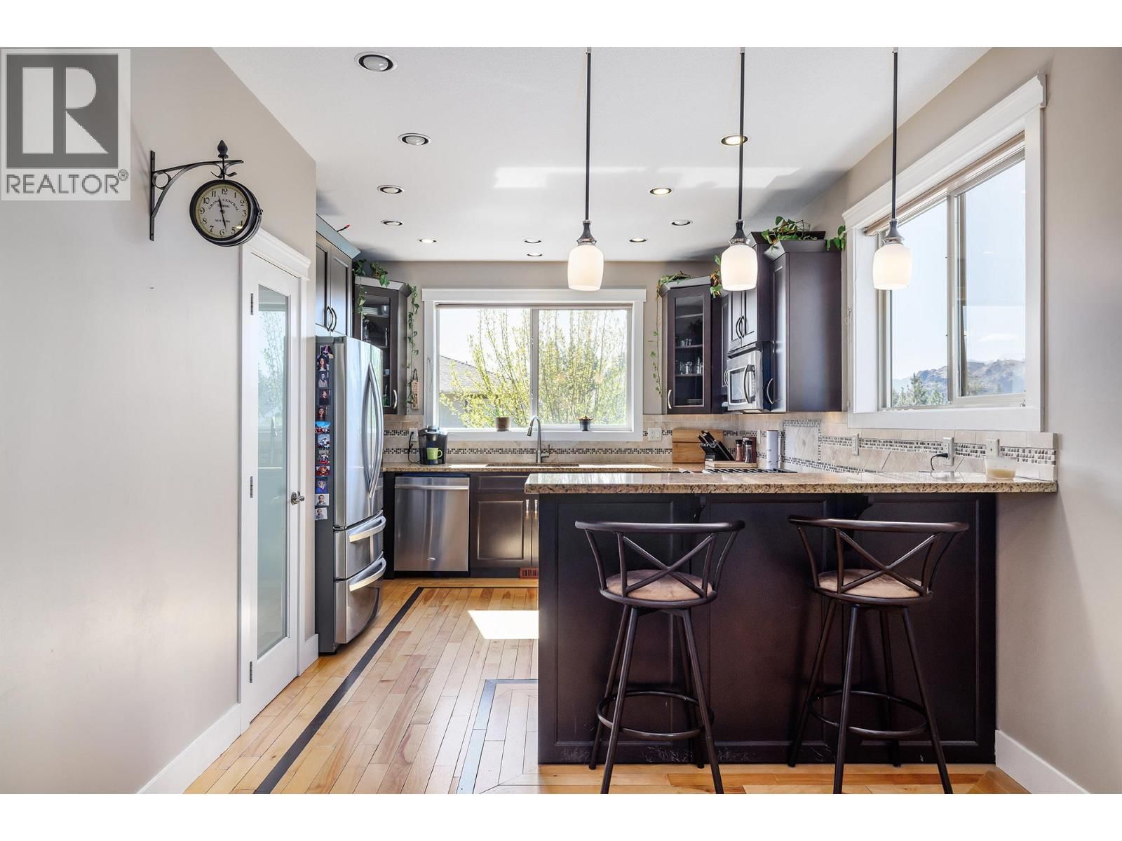 2054 SUNVIEW DRIVE Image 8