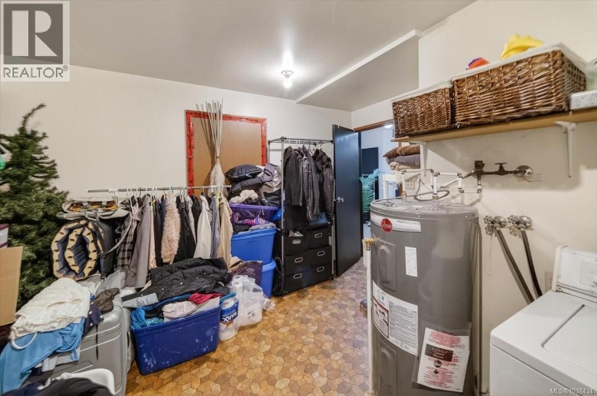 891 Admirals Road property photo