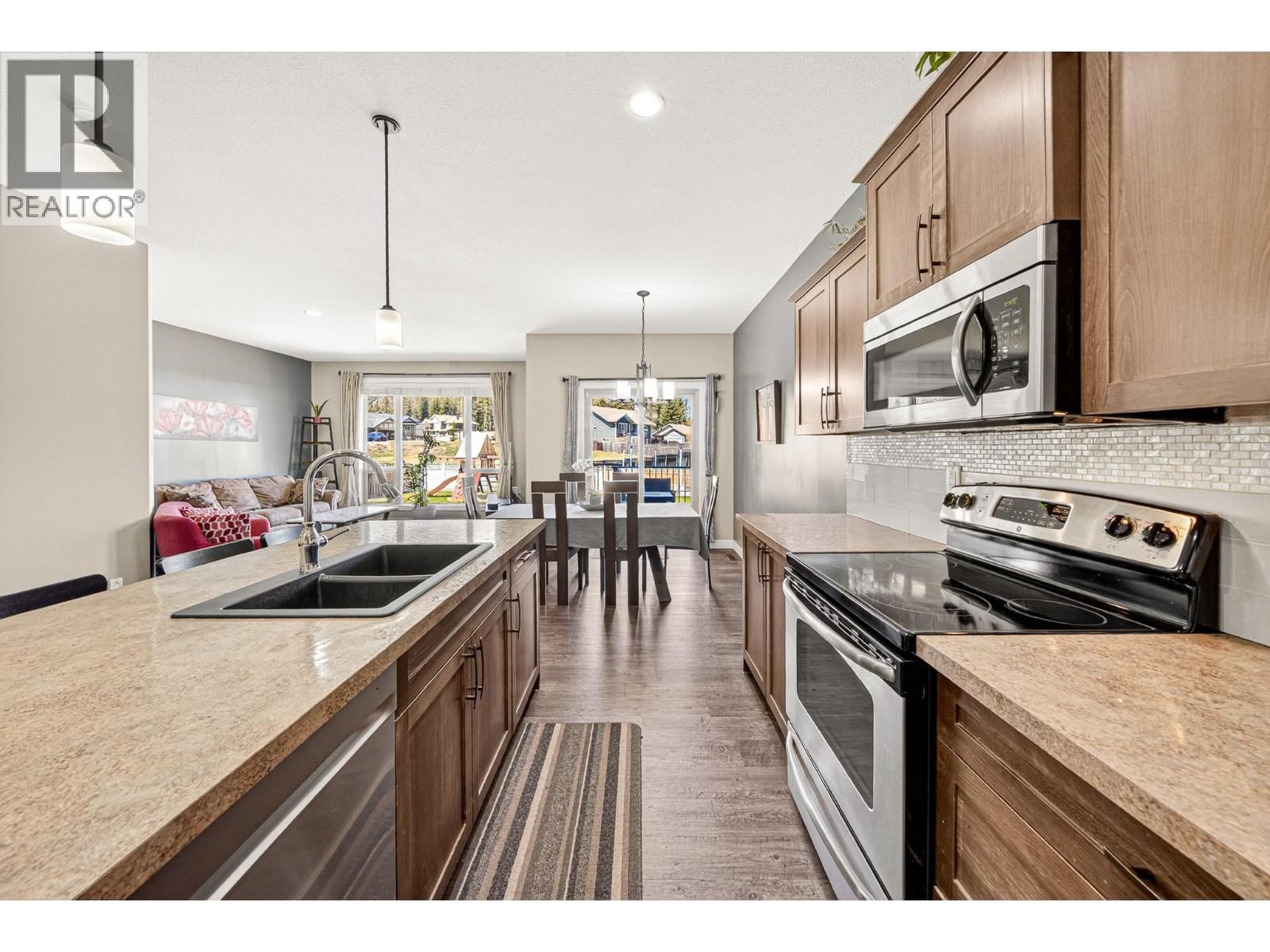 2309 FALCON Court property photo