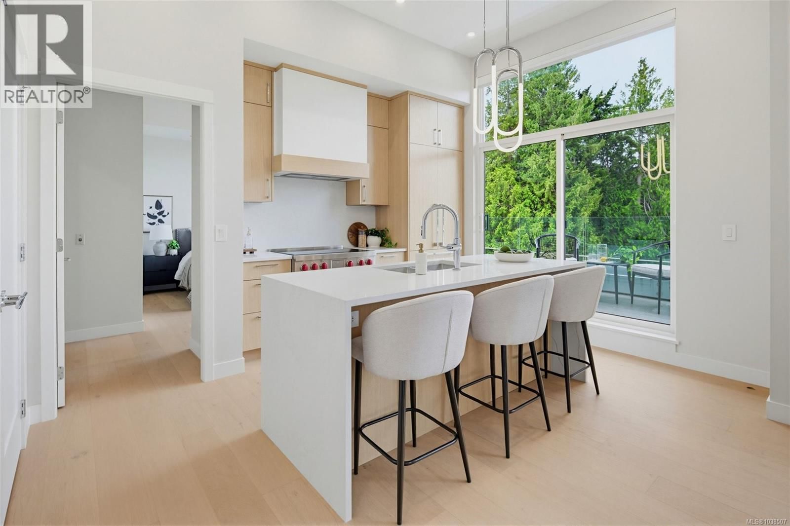 PH 403 5229 Cordova Bay Road property photo