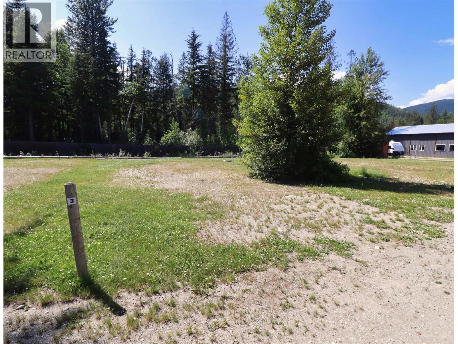 1701 Ireland Road, Seymour Arm, British Columbia V0E 1M9