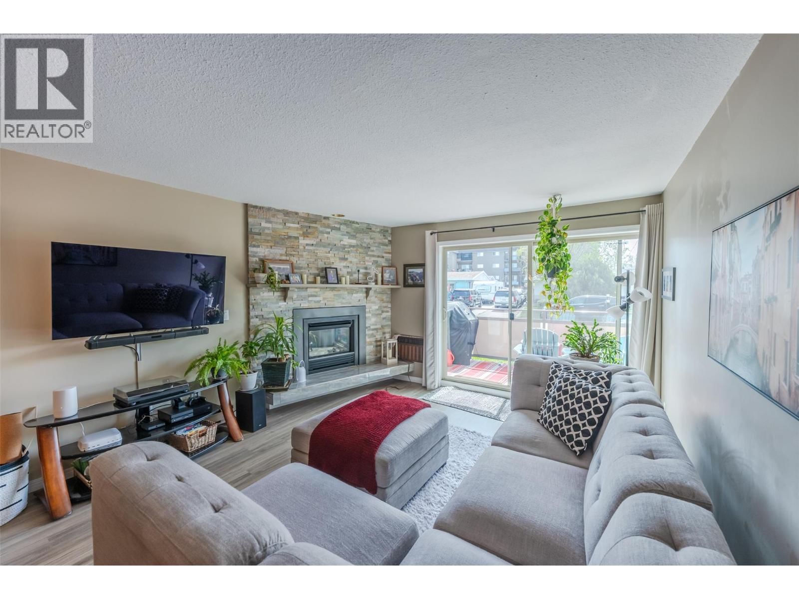 335 Churchill Avenue, Penticton, British Columbia V2A 1C9
