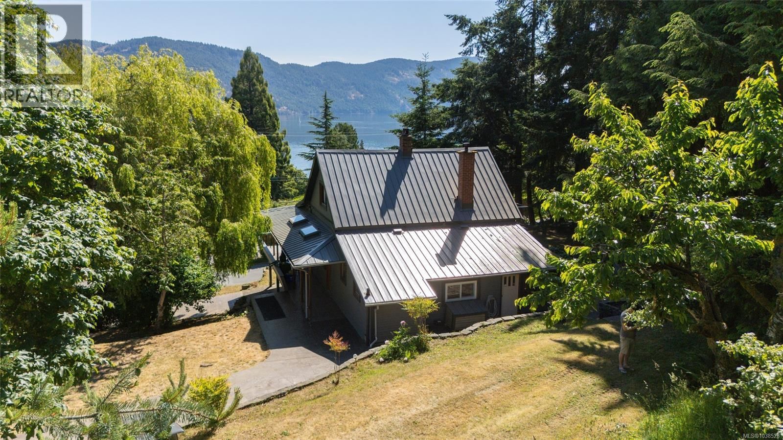 1038 Redcap Street property photo