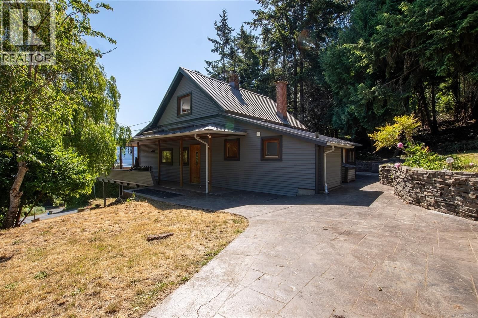 1038 Redcap Street property photo