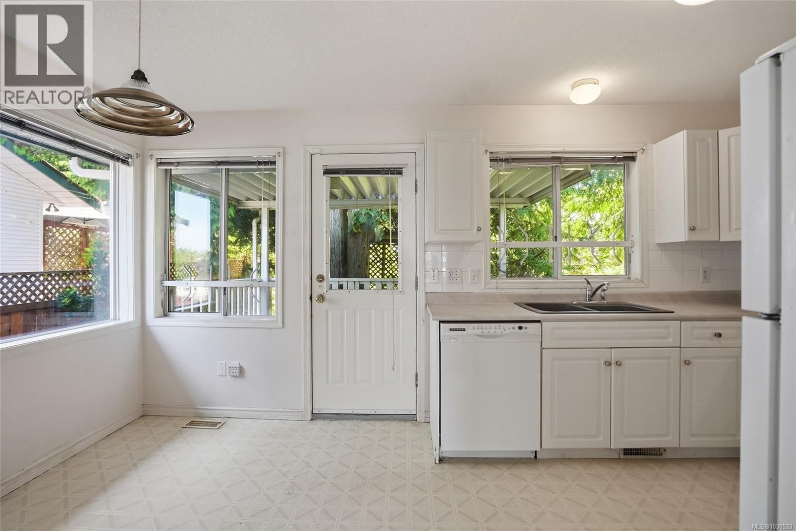 5684 Carrington Road property photo