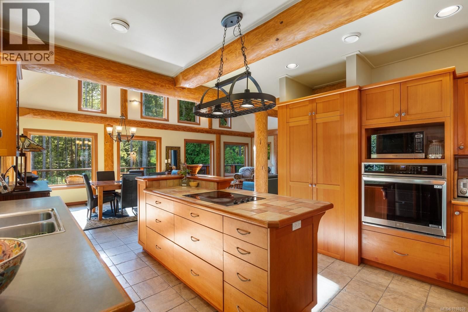 900 Spider Lake Road property photo
