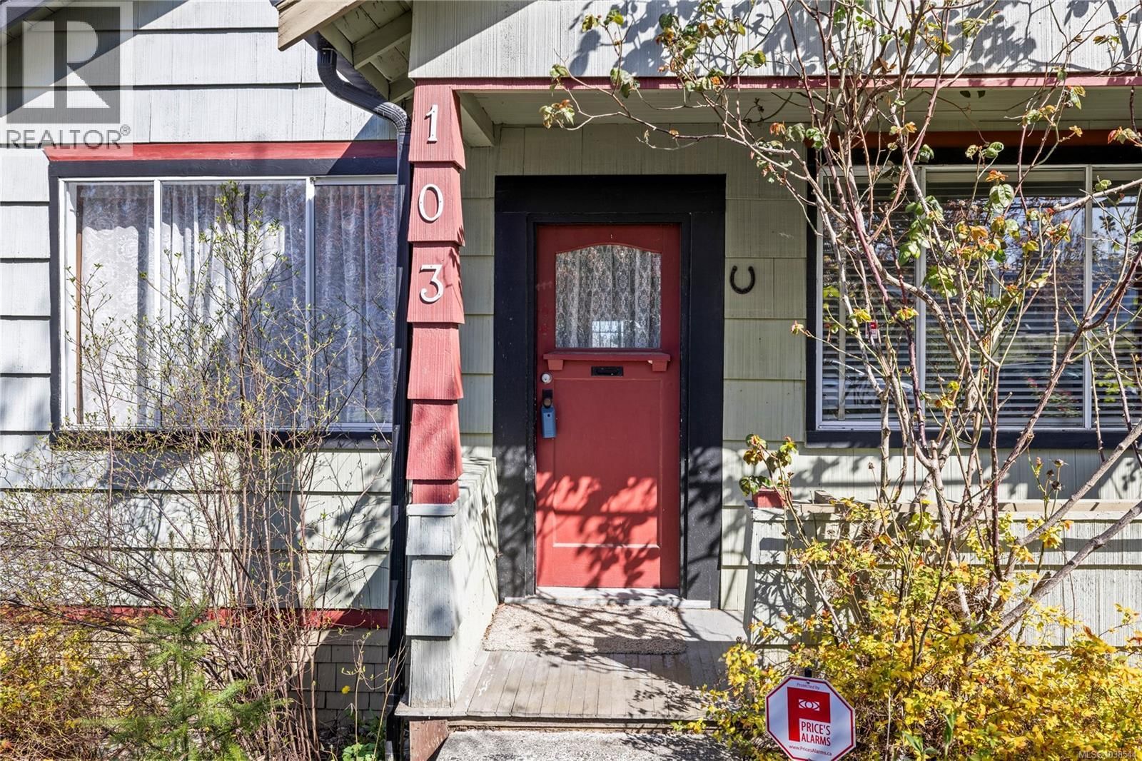103 Haliburton Street property photo