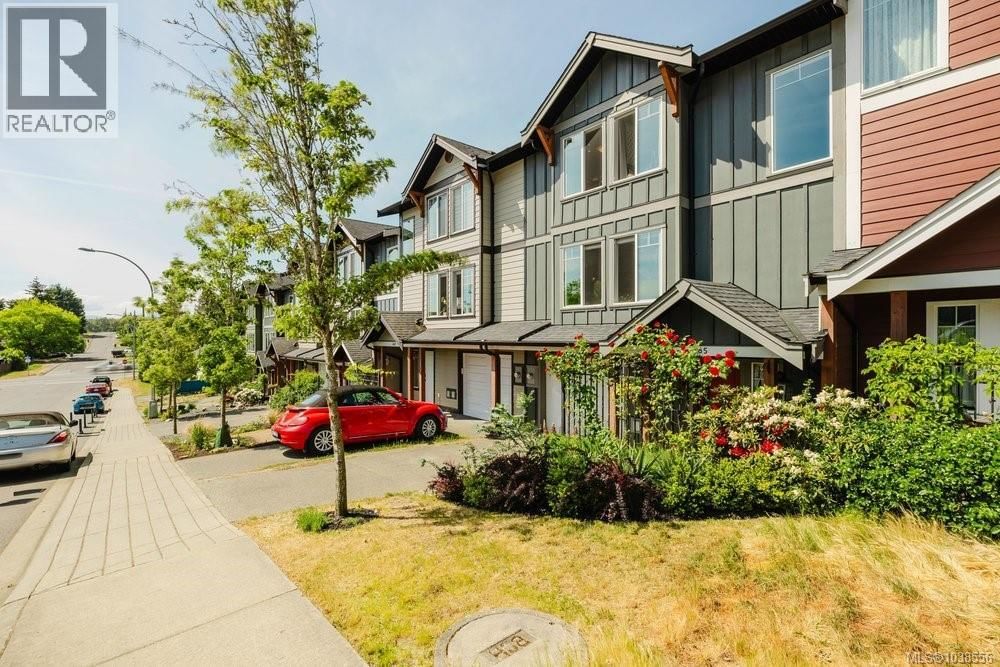 485 Stirling Avenue property photo