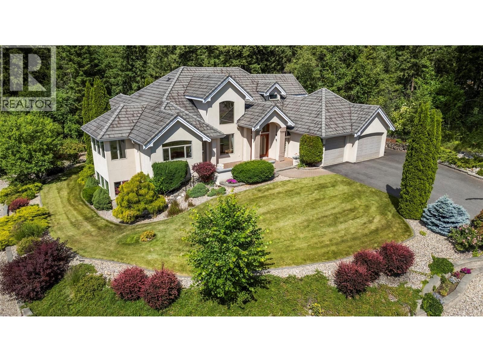 1821 50 Avenue Northeast, Salmon Arm, British Columbia V1E 2X3