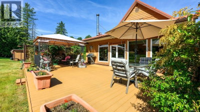 2924 Baird Road | Courtenay British Columbia | Slide Image Two