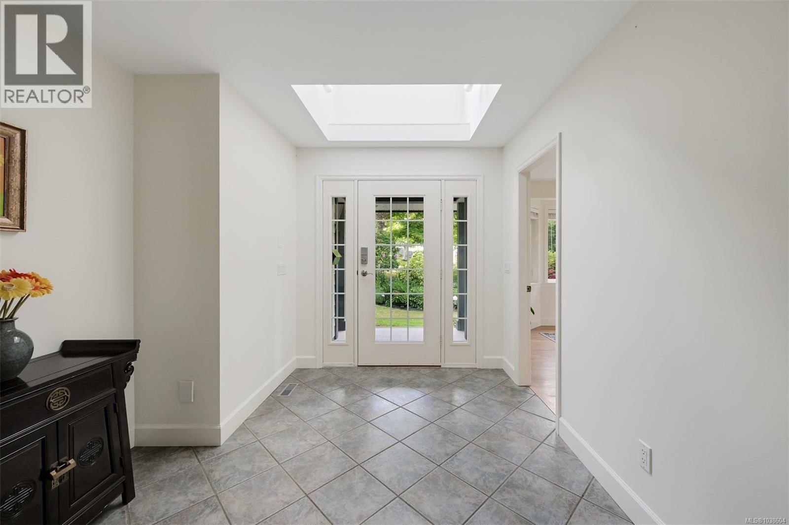 4005 Locarno Lane property photo