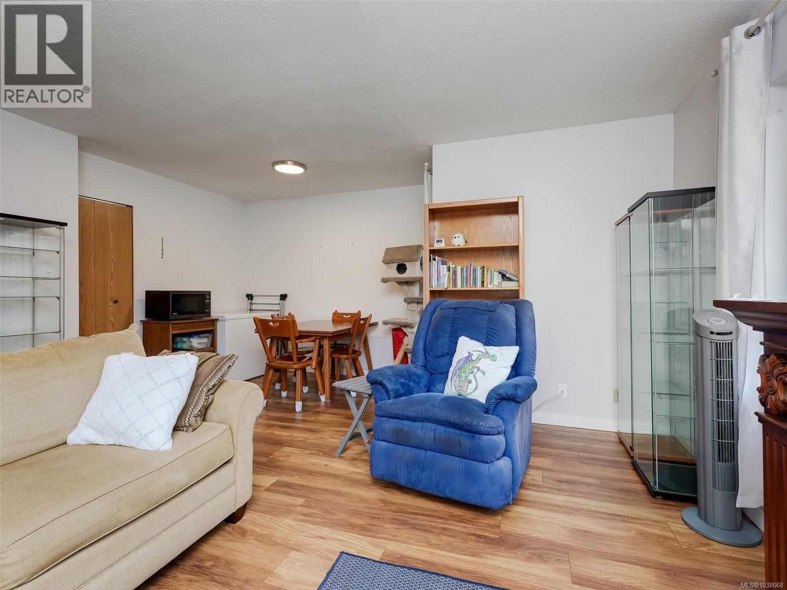 406 3258 Alder Street property photo