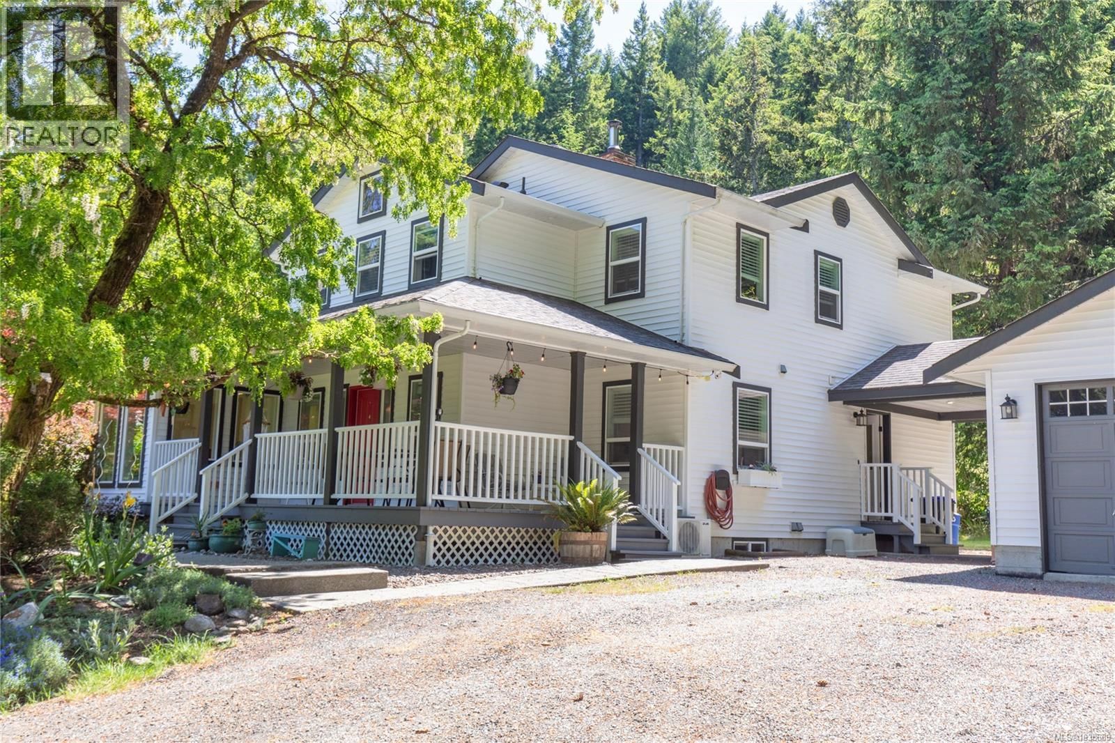 2956 Ridgeway Road property photo