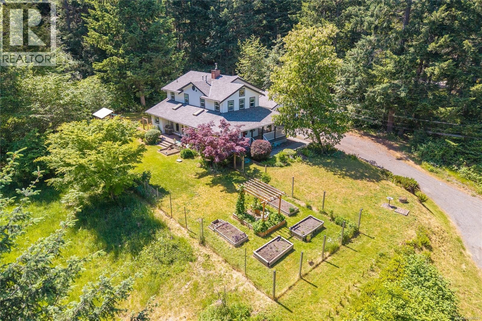 2956 Ridgeway Road property photo