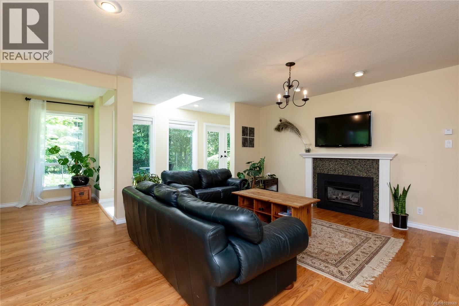2956 Ridgeway Road property photo