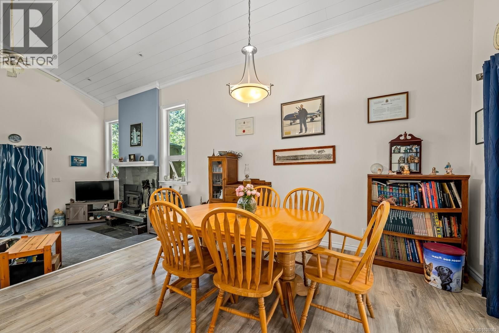 2468 Endall Road property photo