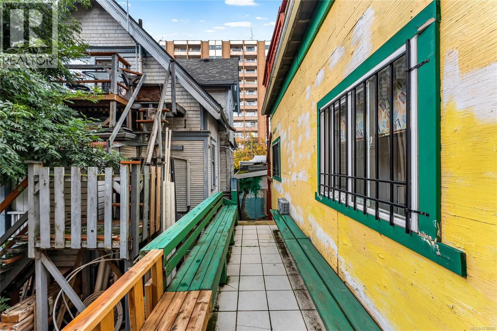 1608 Quadra Street property photo