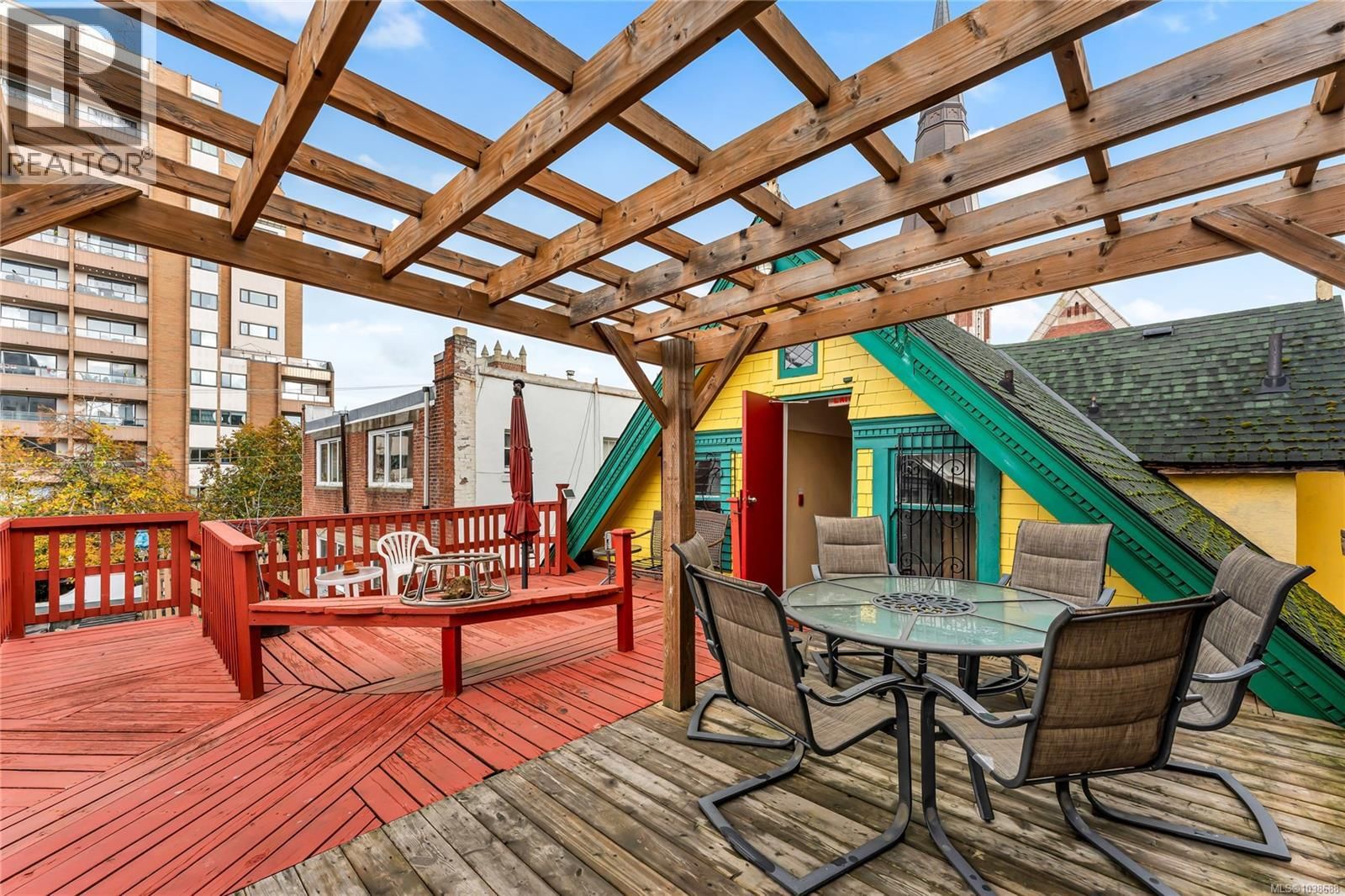 1608 Quadra Street property photo
