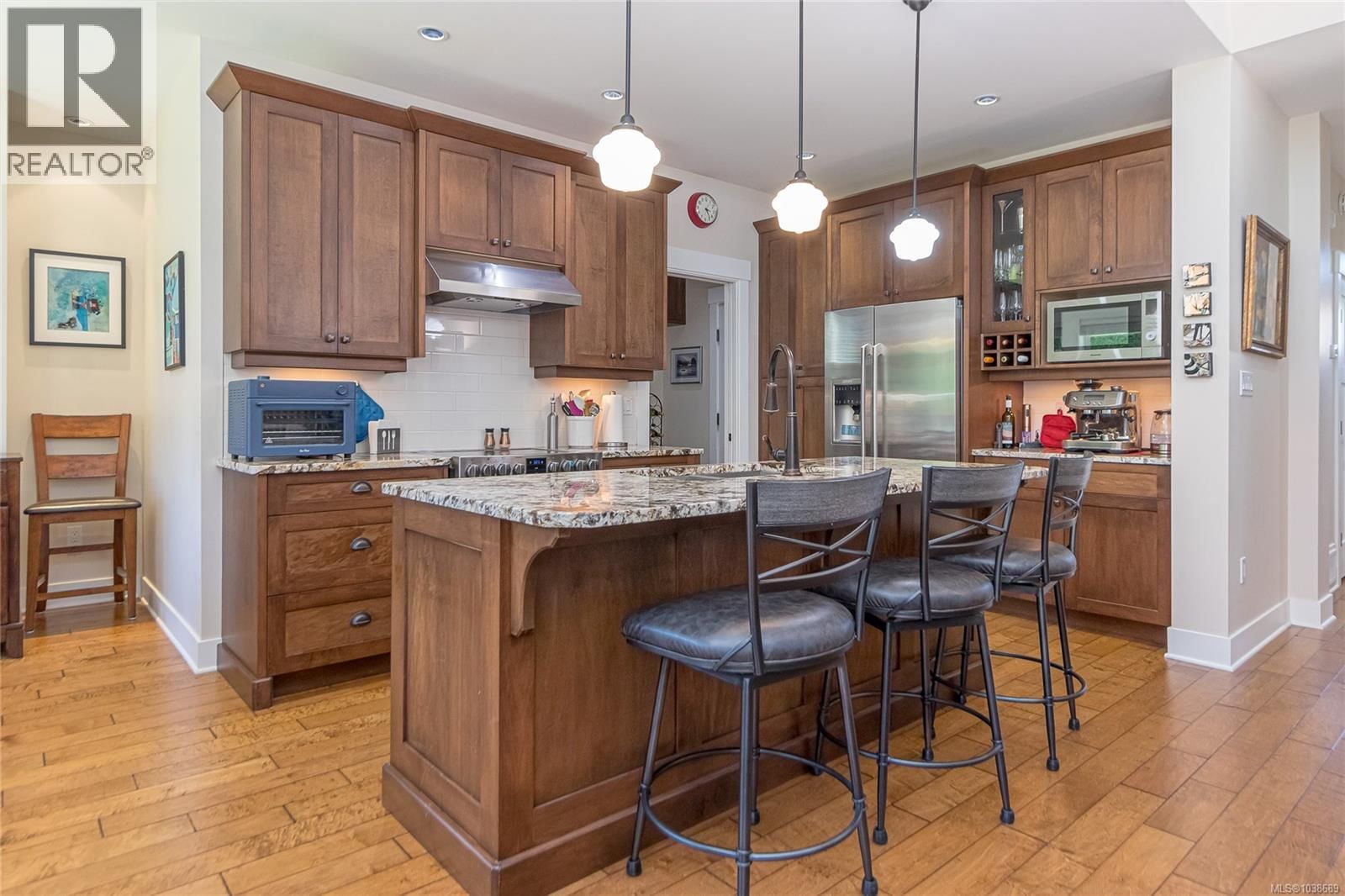 24 5251 Island Highway property photo