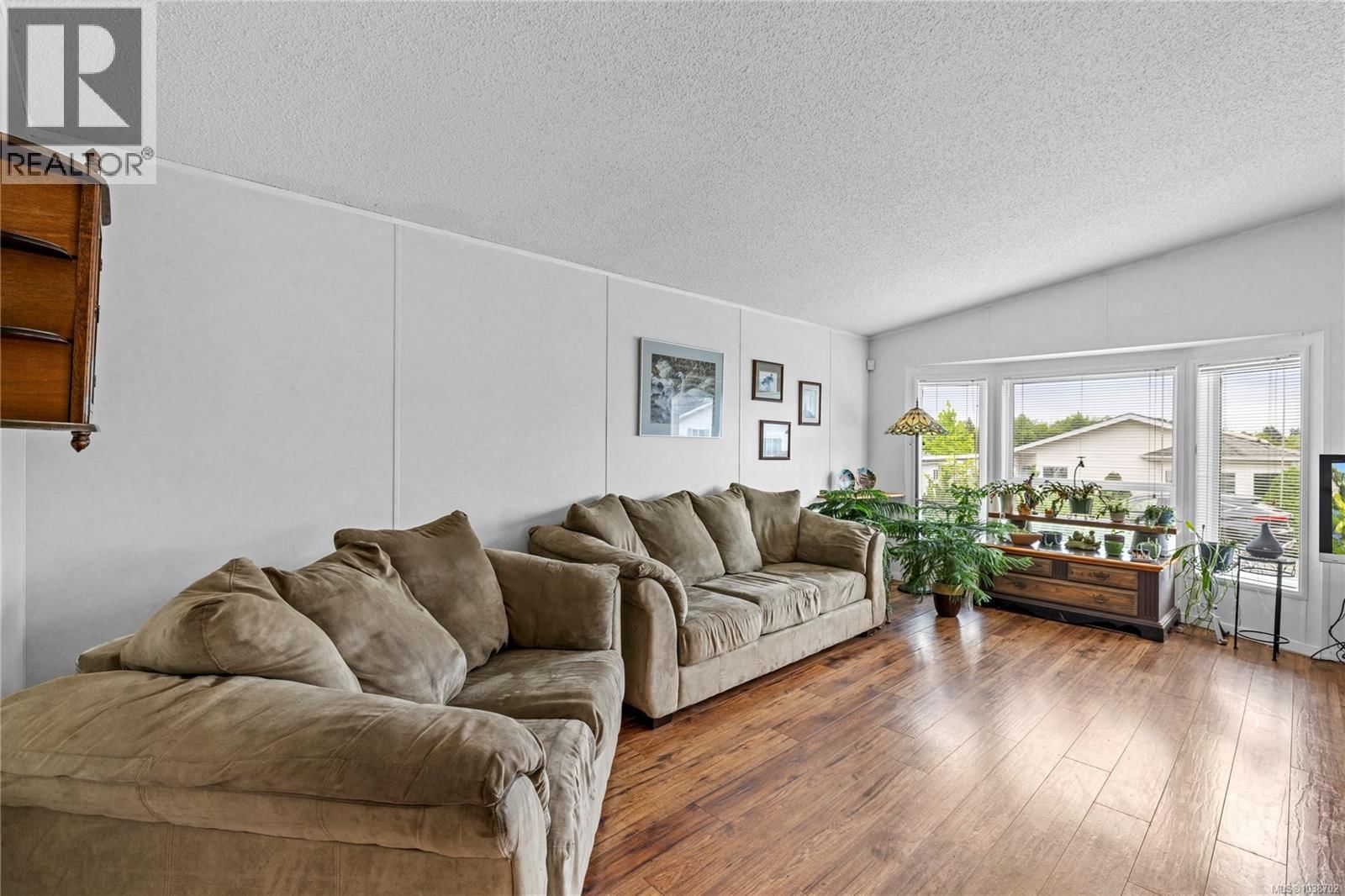 1948 Valley Oak Drive property photo