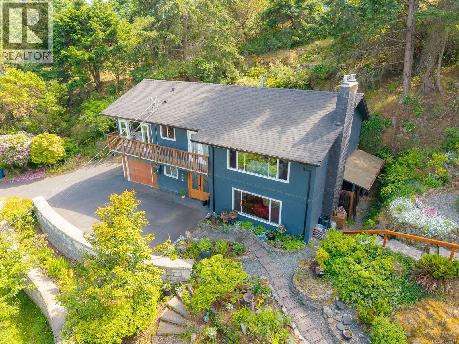3583 Hammond Bay Road property photo