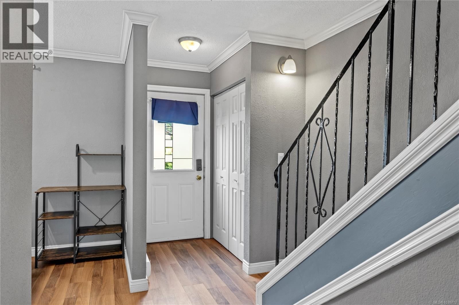 6 855 Howard Avenue property photo