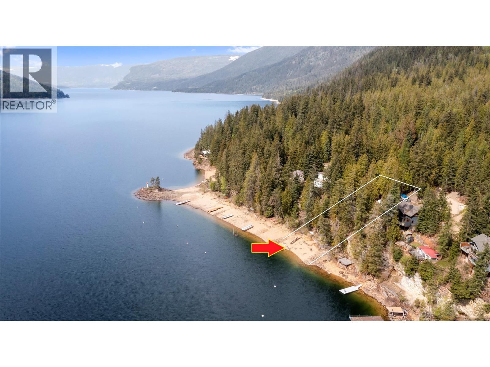6432 Sunnybrae Canoe-Point Road, Tappen, British Columbia V0E 2X1