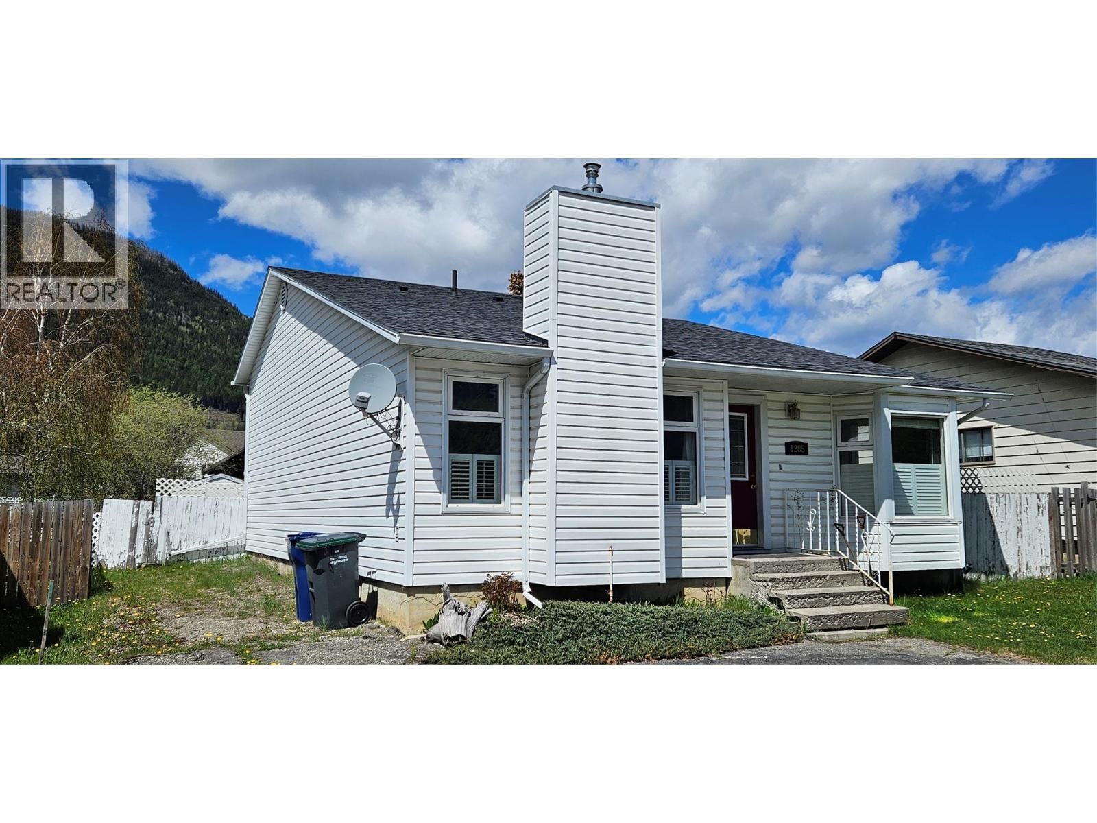 1285 Ponderosa Drive property photo