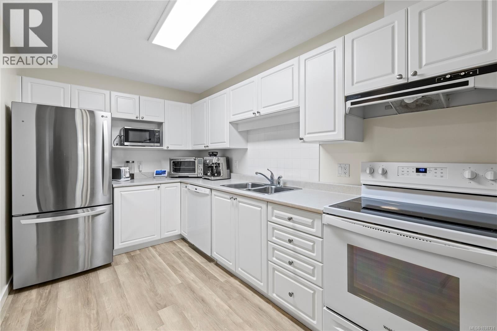 108 354 Morison Avenue property photo
