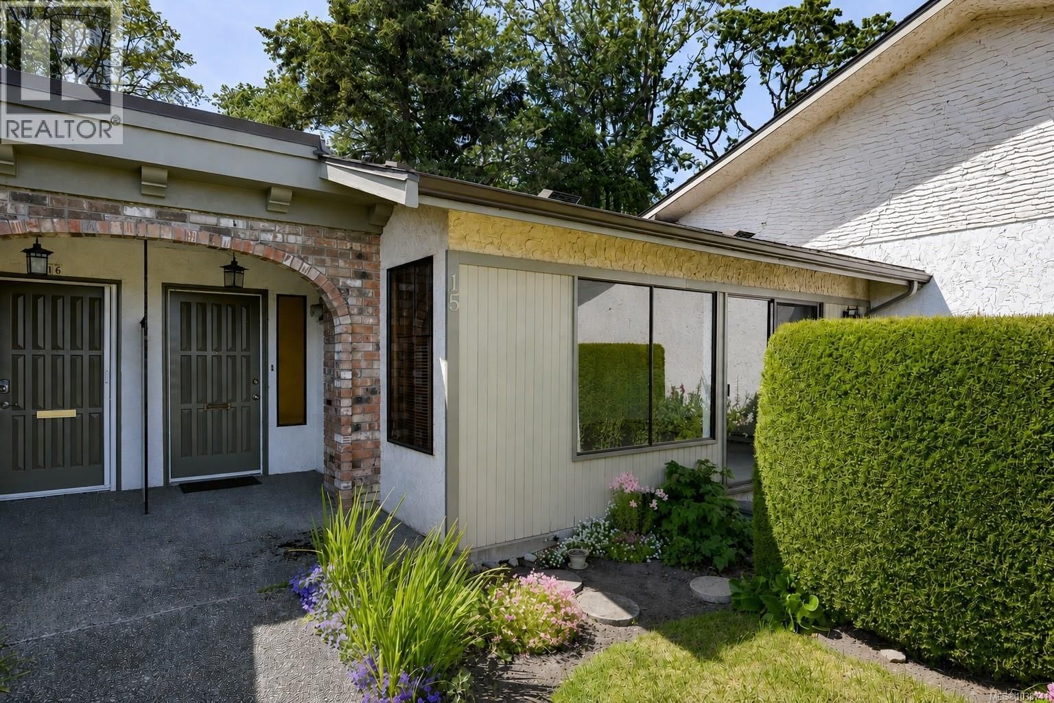 15 3968 Cedar Hill Road property photo