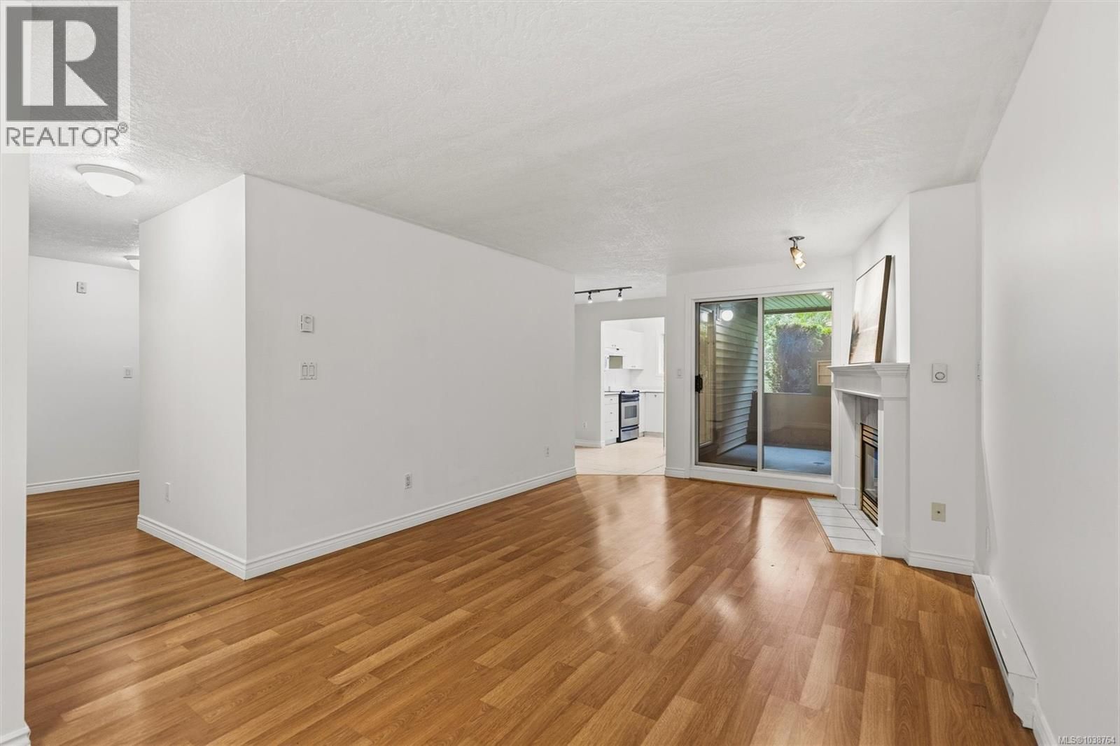112 894 Vernon Avenue property photo