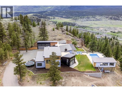 879 Deer Drive | Kamloops British Columbia | Slide Image Three