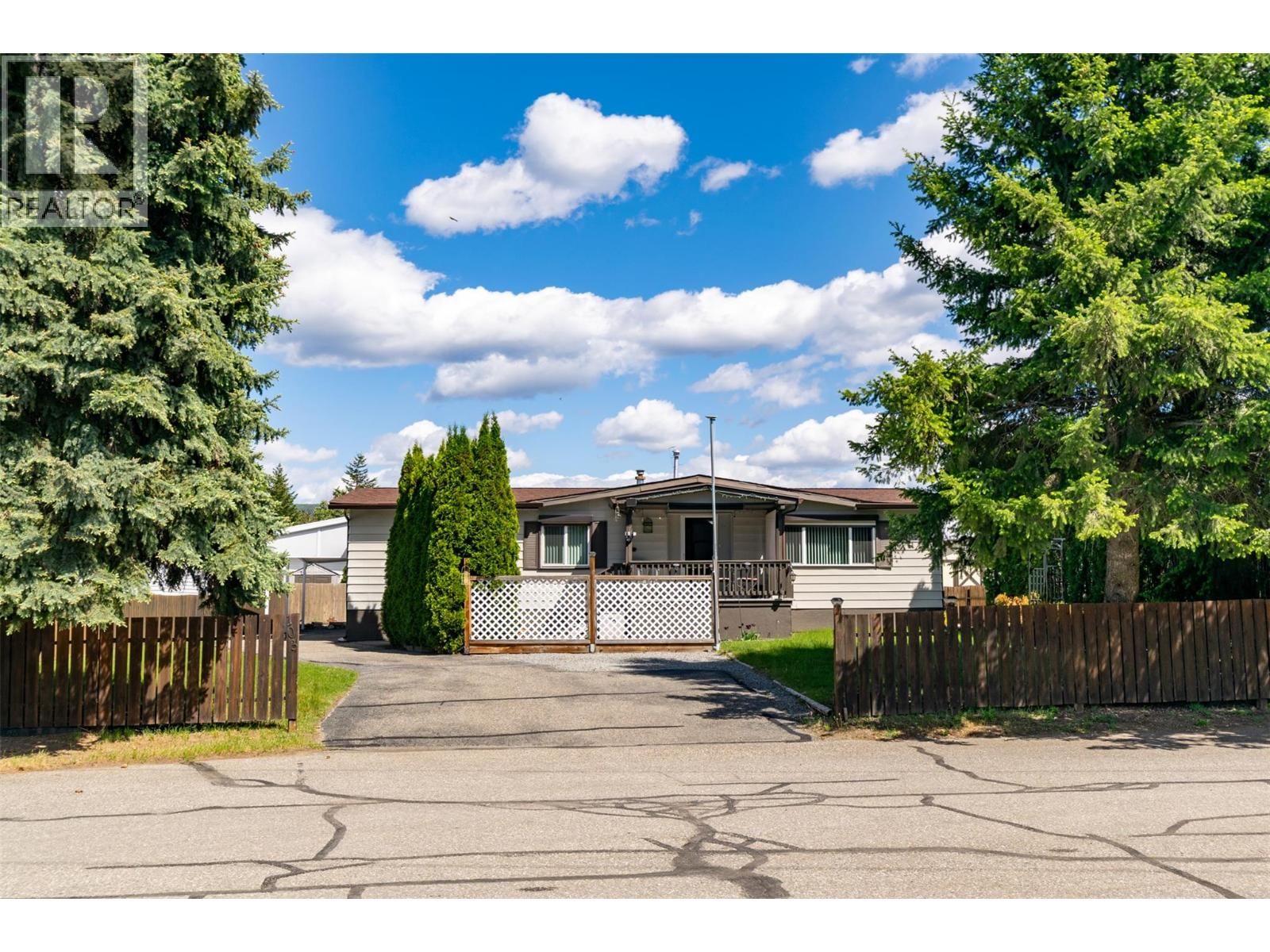 1361 30th Street Southeast, Salmon Arm, British Columbia V1E 2N4