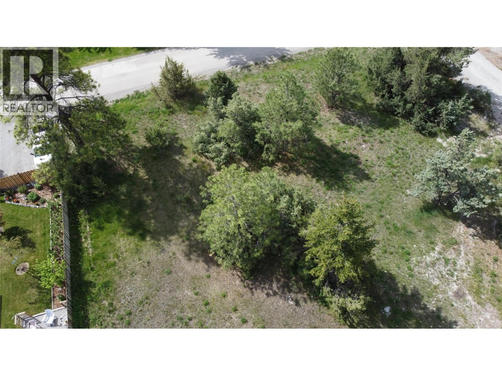 4965 Spruce Avenue, Canal Flats, British Columbia V0B 1B0
