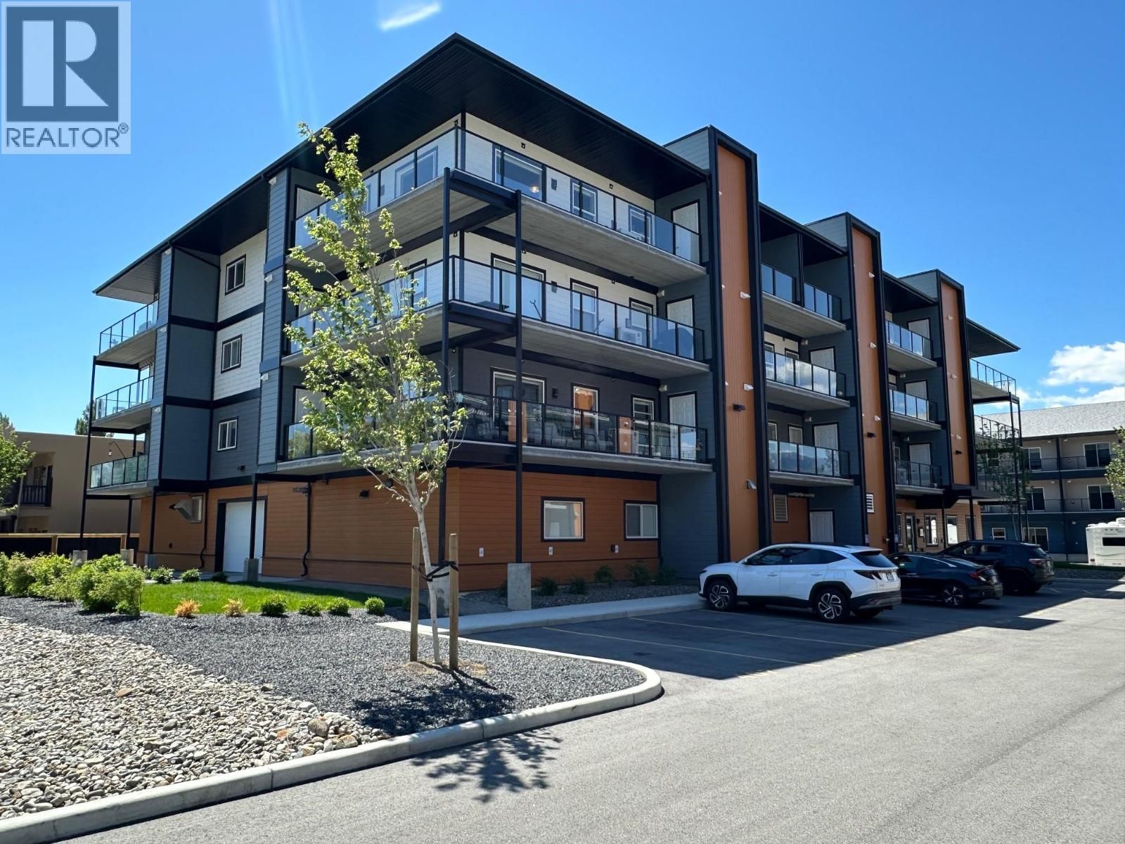 5620 51st Street, Osoyoos, British Columbia V0H 1V6