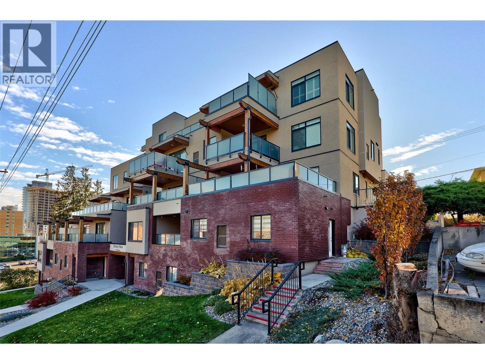 227 BATTLE Street, Kamloops, British Columbia V2C 2L3