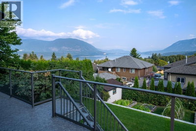 2121 3 Avenue Southeast | Salmon Arm British Columbia | Slide Image Two
