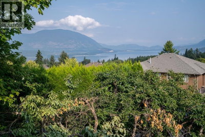 2121 3 Avenue Southeast | Salmon Arm British Columbia | Slide Image Ninety-six