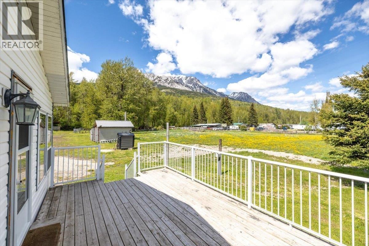 1989 3 Highway property photo