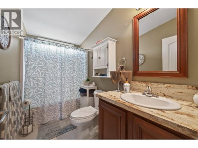 768 SHUSWAP E Road | Kamloops British Columbia | Slide Image Twelve