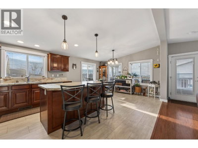 768 SHUSWAP E Road | Kamloops British Columbia | Slide Image Six