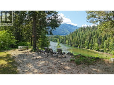 2693 Osachoff Road | South Slocan British Columbia | Slide Image Seven